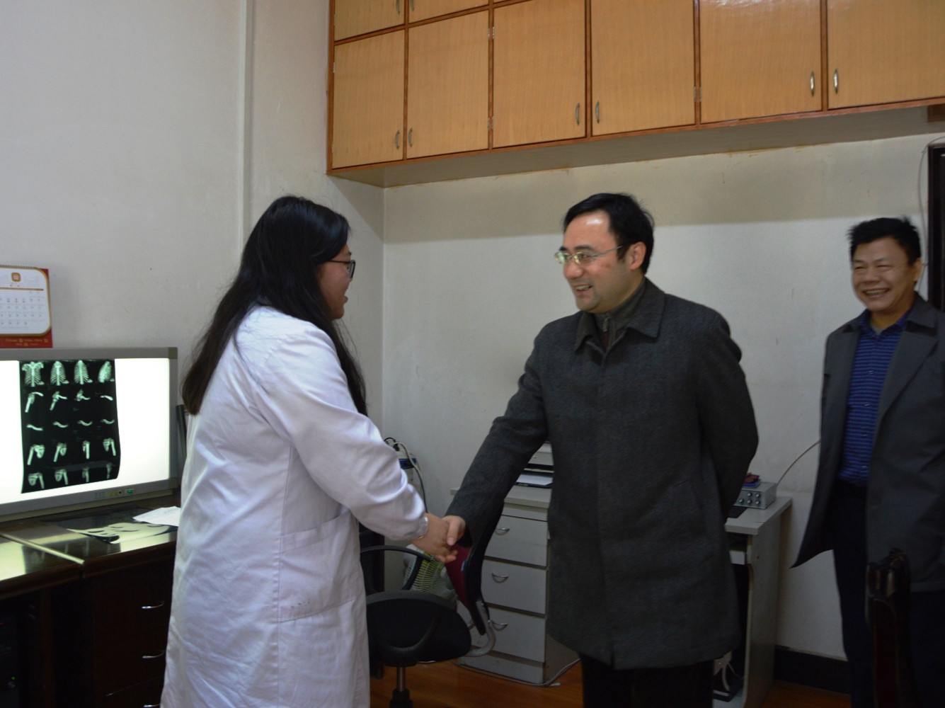 刘潜检查安全工作慰问坚守岗位教职工-赣南医学院-gannan medical